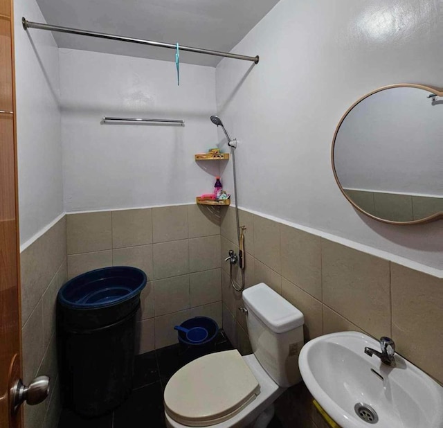 デカホームズコンドミニアムティサ ラバングン