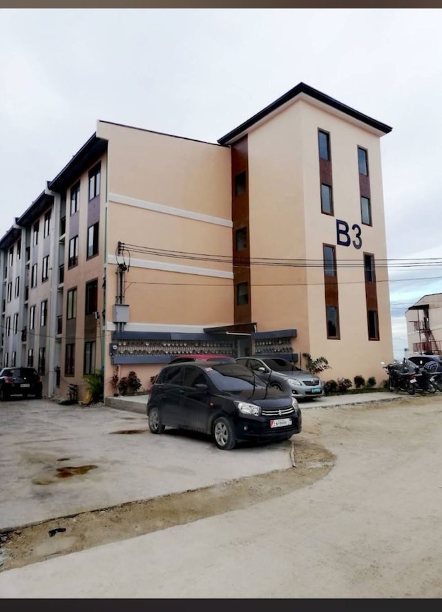 セブコージーヌックコンド