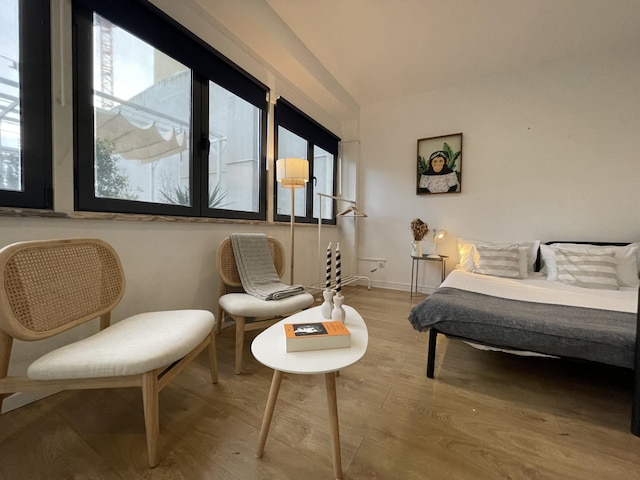 シップ セイヴァー オン ザ テラス - バイ ミーシャズ プレイス 1C