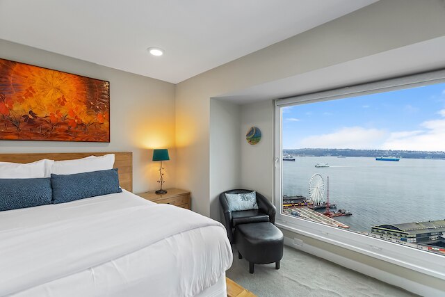 ニューマークタワーズウォーターホイールシービュー