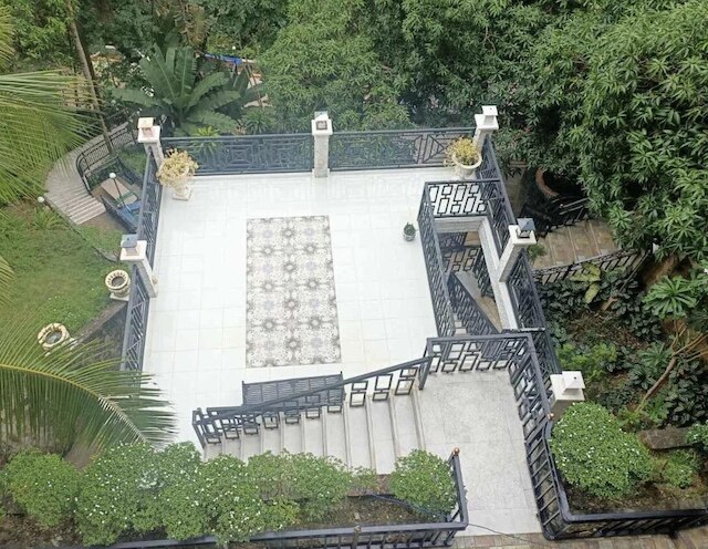 マウンテンシャトー