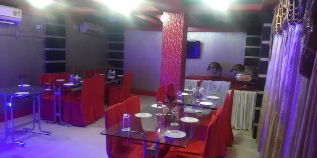 オービットホテル