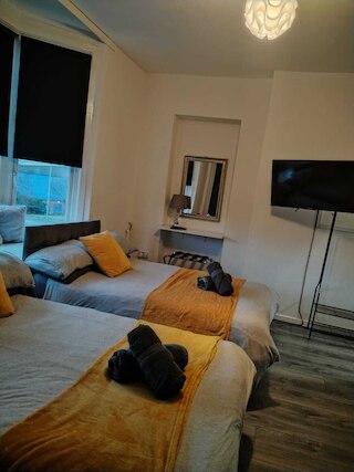 リバプールの美しい4ベッドのアパート