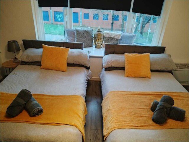 リバプールの美しい4ベッドのアパート