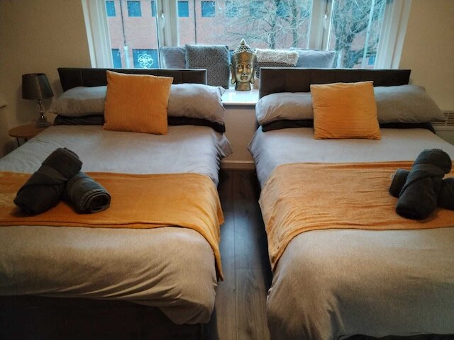 リバプールの美しい4ベッドのアパート