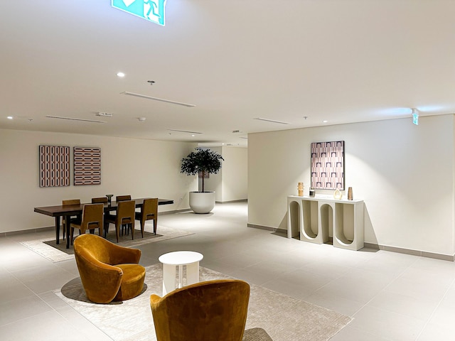 "HiGuests - フォルテタワー1"