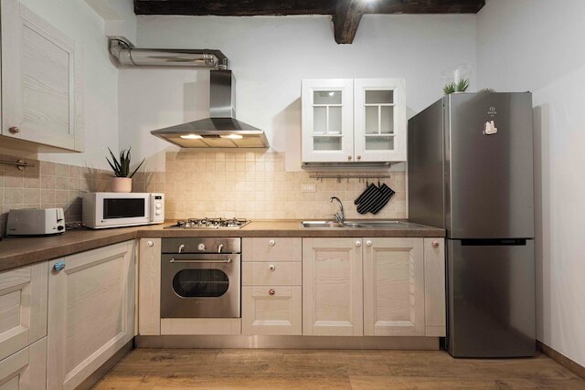 ローレル アパートメント バイ メガ