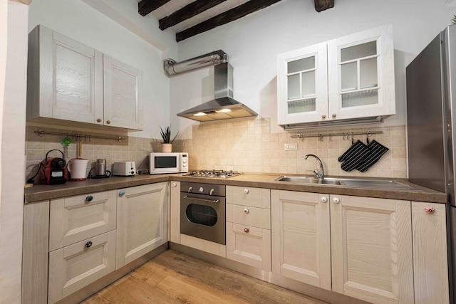 ローレル アパートメント バイ メガ