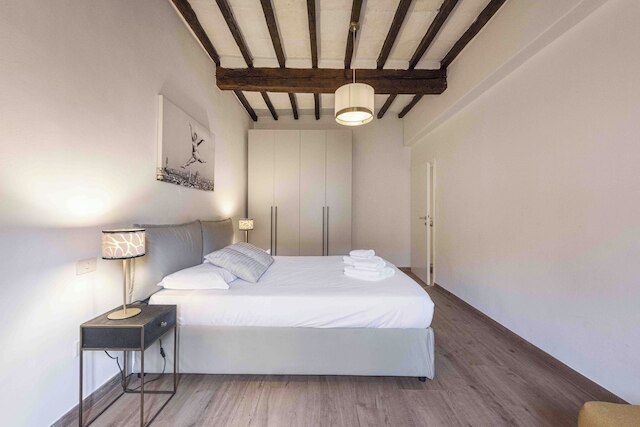 ローレル アパートメント バイ メガ