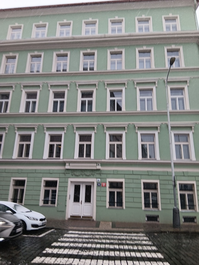 グローバル ゲスト プラハ