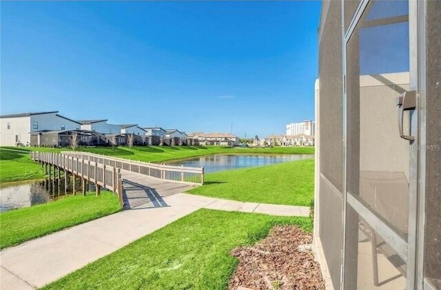 リバーサイド アット ストーリーレイク バイ シャイン ヴィラズ 5 ベッドルーム タウンハウス