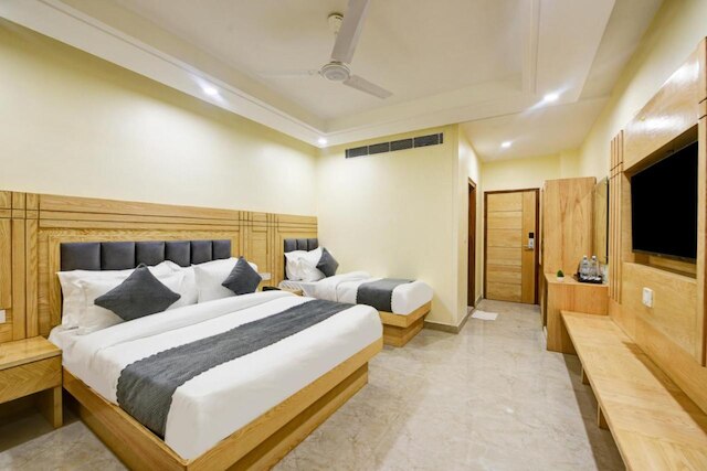 ホテル グル プリート- ニューデリー レイルウェイ ステーション