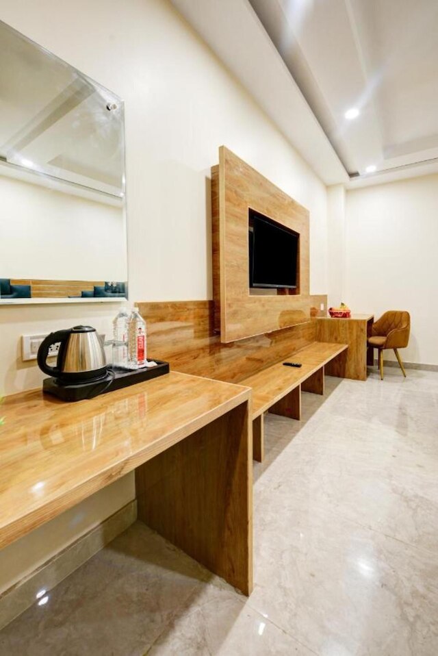 ホテル グル プリート- ニューデリー レイルウェイ ステーション