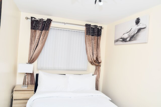 スタイリッシュな6ベッドのホーム