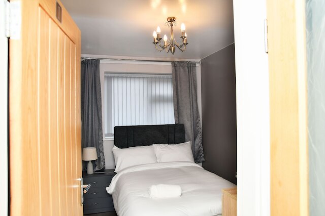 スタイリッシュな6ベッドのホーム