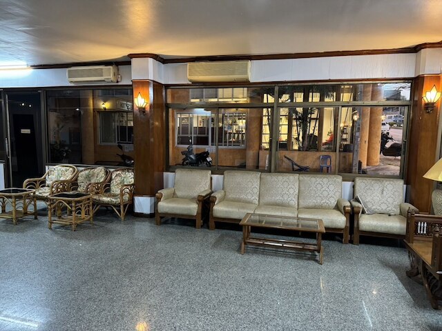 MR.マックスプレイス