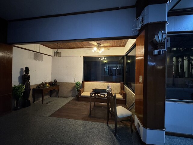 MR.マックスプレイス