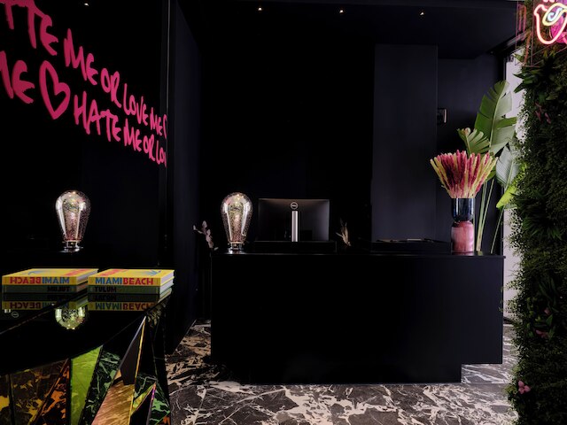 ヌール アウトライン アパートホテル