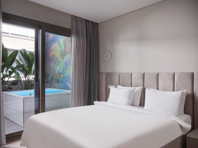 ヌール アウトライン アパートホテル