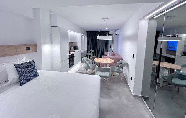 ピナコタスイートコロナキ