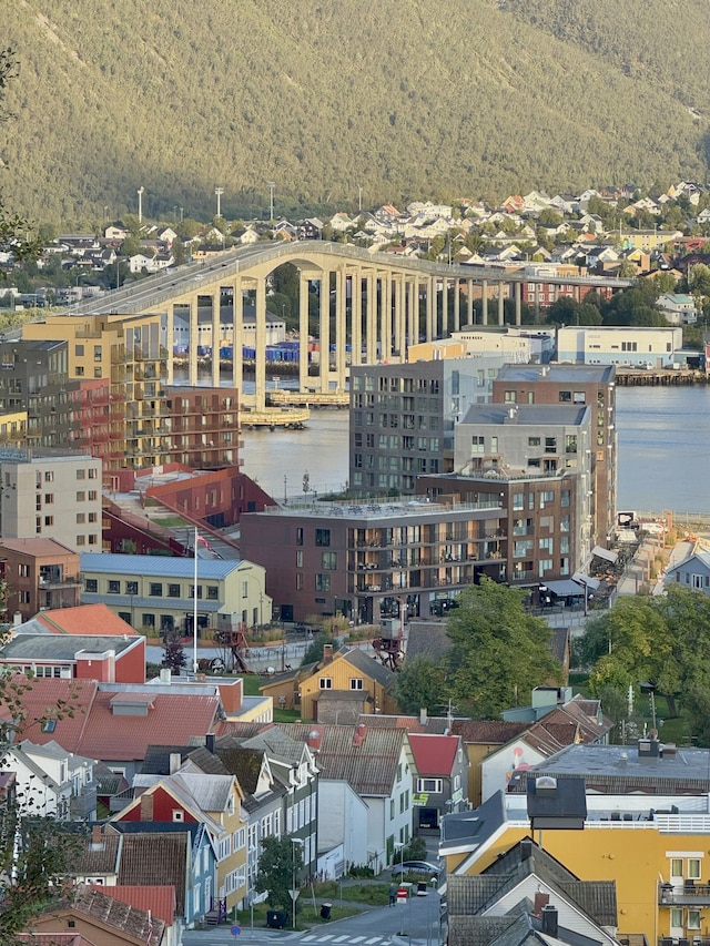 トータルアパートメントヴェルヴェットフレームF