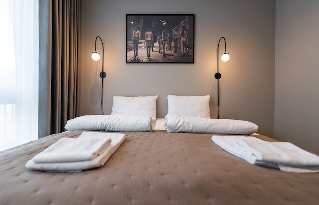 トータルアパートメントヴェルヴェットフレームF