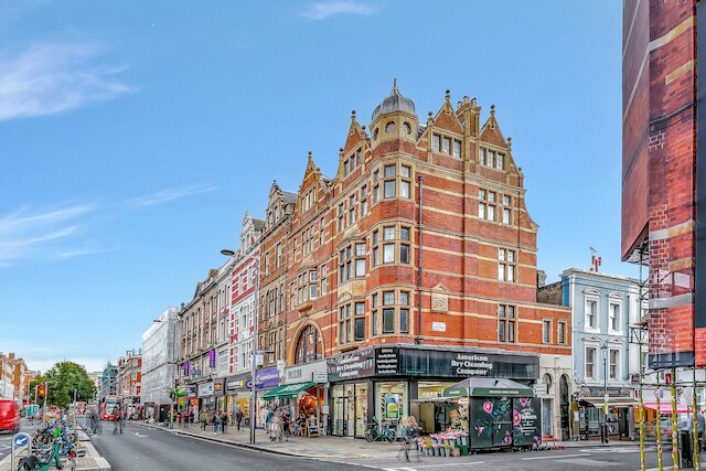 ラブリーケンジントンアパート