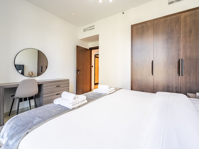 モダン DT エスケープ1BR ウィズ アップスケール コンフォート