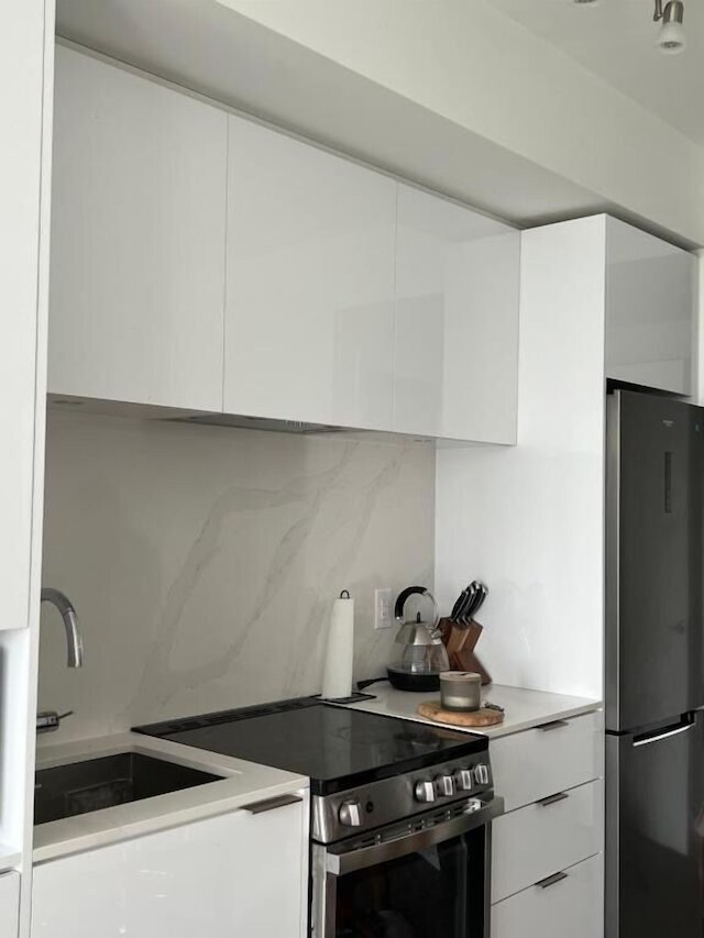 アダステイスイーツトロント