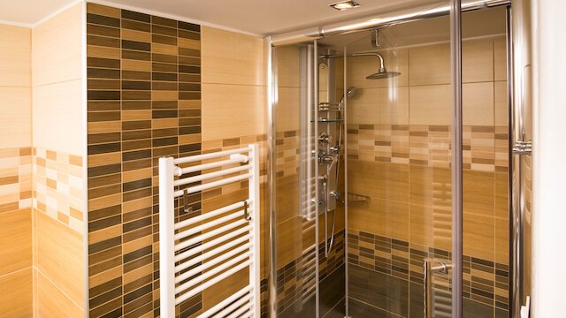 メトロ停留所Vyšehradのスクールアパート