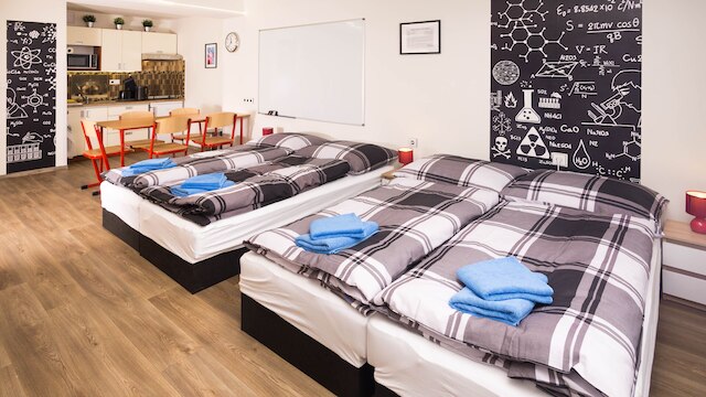 メトロ停留所Vyšehradのスクールアパート