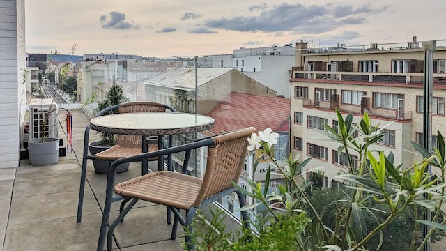 ビッグテラス付きコージーアパートメント - カーリン