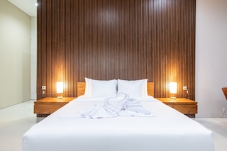 ラグジュアリープライベートプールヴィラ・ルミエール・デヴィ・スリ