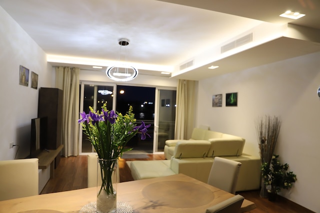 ラグジュアリーシーフロントスリーマウィズヴァレッタビュー