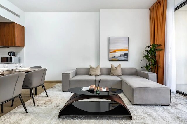 スタイリッシュ2BR in La Rive 2