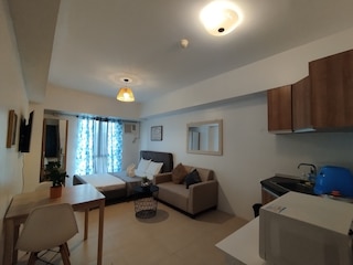 セブ・アビダ・リアラ T1 1517 ITパーク