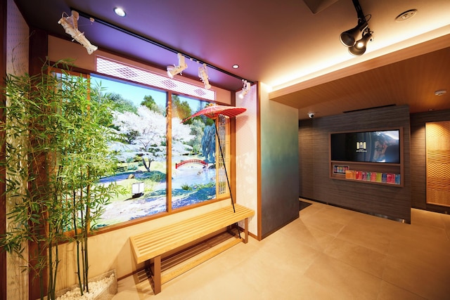 MONday Apart Premium 浅草