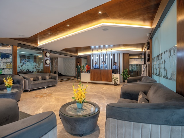 グランドワンタワー