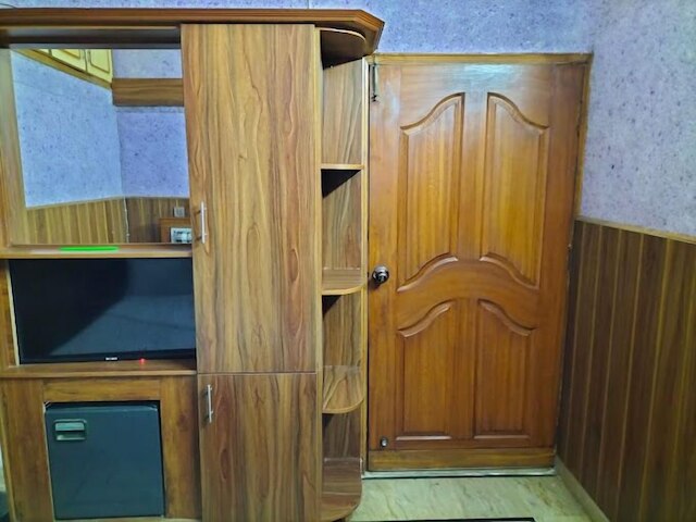 ジンナ空港ゲストハウス