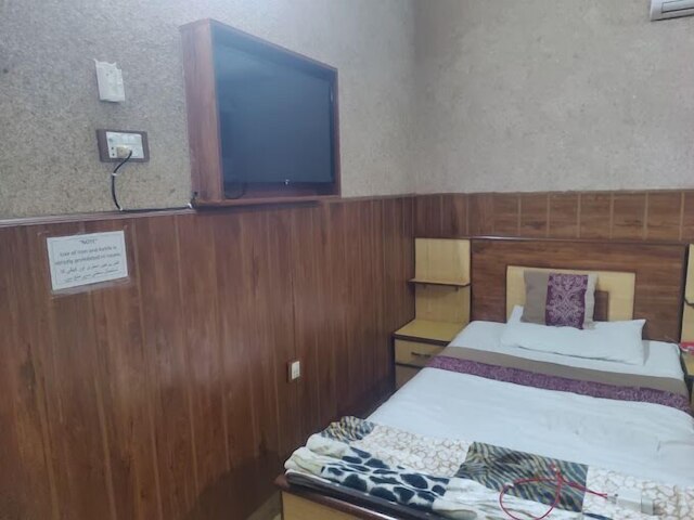 ジンナ空港ゲストハウス