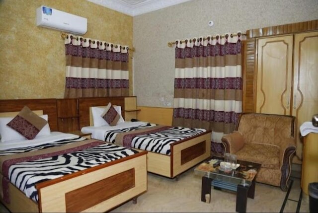 ジンナ空港ゲストハウス