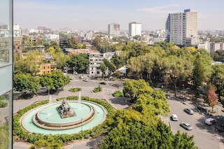 フォメント・バイ・ウィンウッド・ハウス