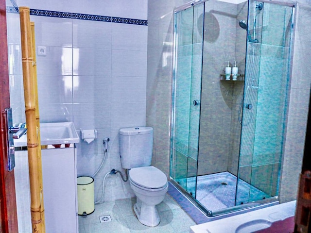 ベルヴィラ ニルヴァーナ ニア モンキーフォレスト ニア カンプハン リッジ ウォーク