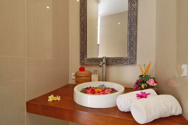 ベルヴィラ ワンダーラスト セントラル ウブド ニア ティティ バトゥ ウブド クラブ