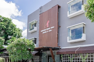 コレクション オ クタ ニア エアポート ングラ ライ