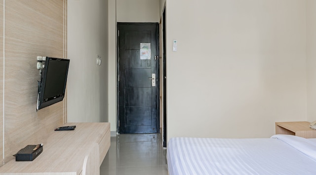 コレクション オ クタ ニア エアポート ングラ ライ