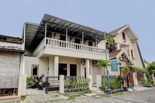 スポット オン 93717 ナユス ホームステイ シャリア 4