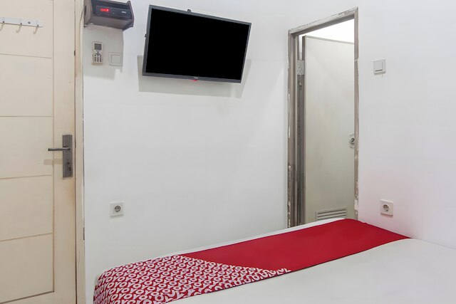 OYO 93720 3D レジデンス ニア ユニバーシティ タルマネガラ