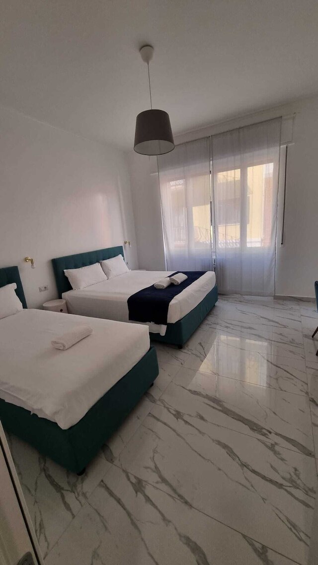 レイアホスピタリティ