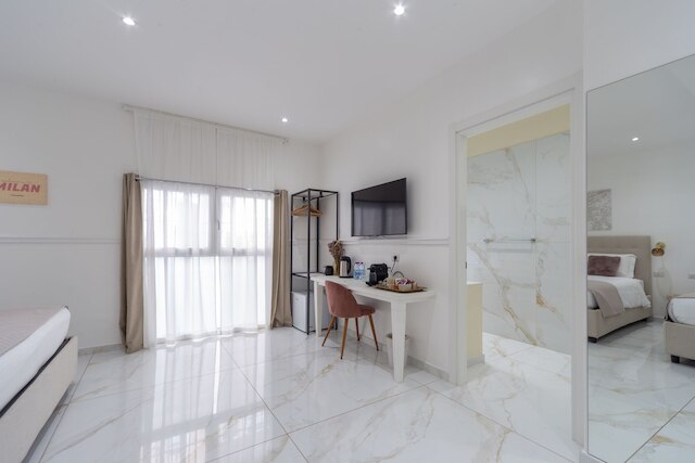 レイアホスピタリティ